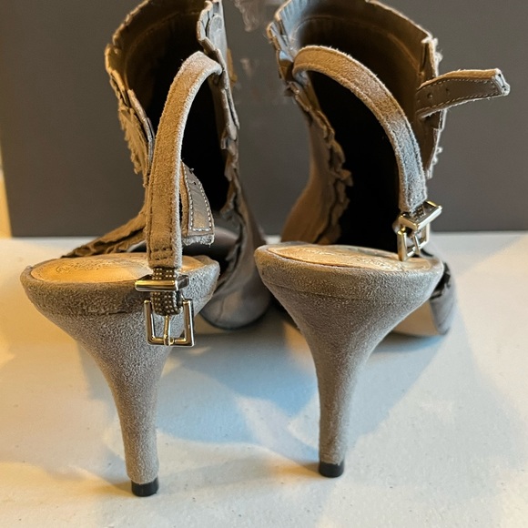 Vince Camuto Heels / Sandals - Picture 7 of 8